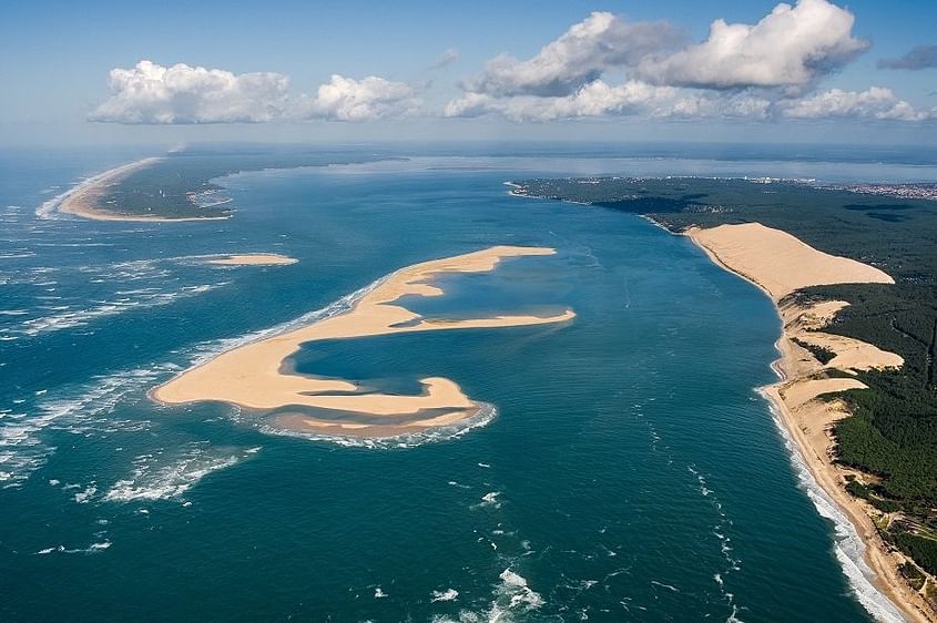 Vol de Saint-Tropez (La Môle) à Arcachon, Cap-Ferret