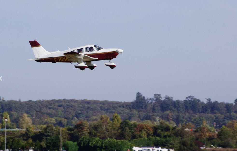 Le PA 28 qui vous emmènera et vous fera découvrir le monde de l aviation