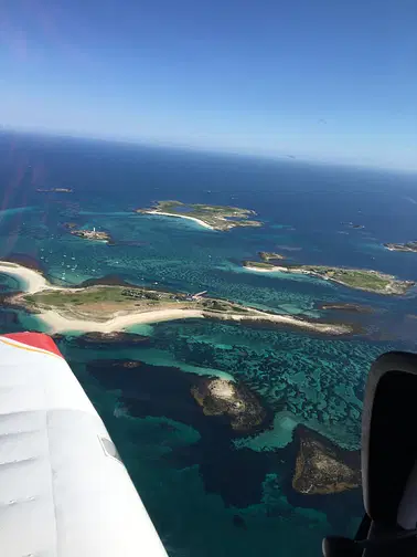 Survol de la côte du Finistère Sud