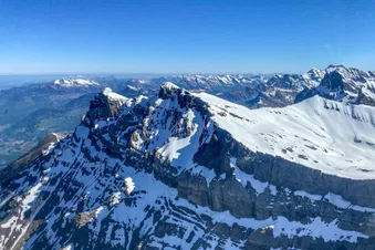Enterrement de vie de garçon/jeune fille en avion en Gruyère