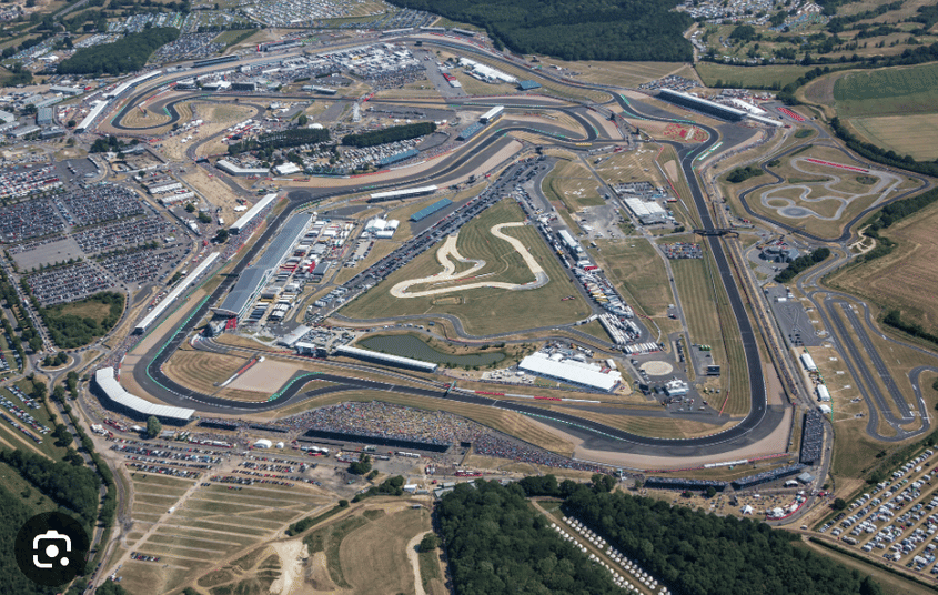 Sightseeing flight over Silverstone Circuit