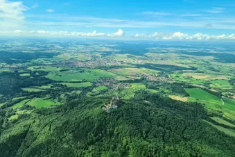 Rundflug über Stuttgart und die Schwäbische Alb