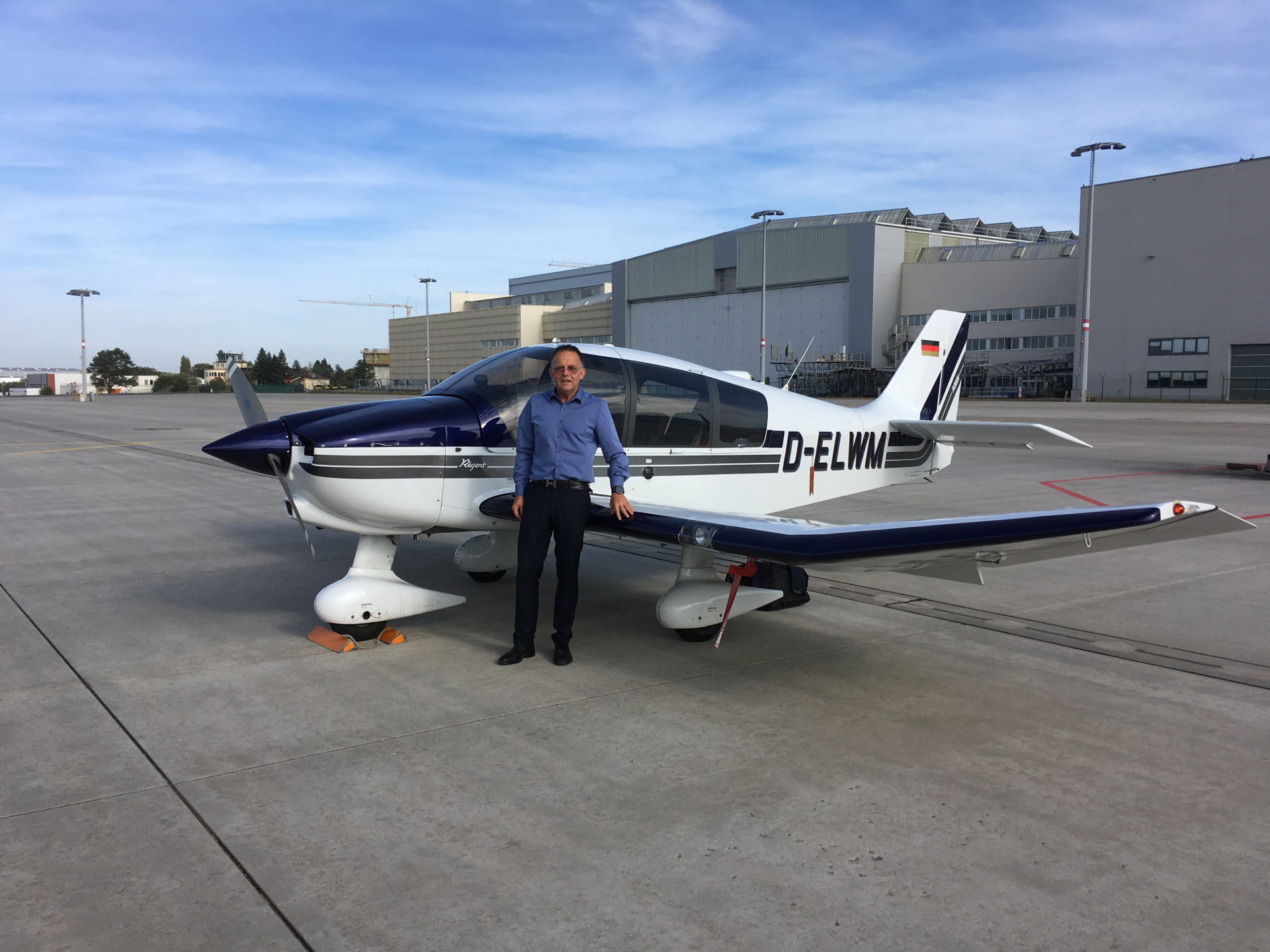 Pilot und Flugzeuge in Dresden