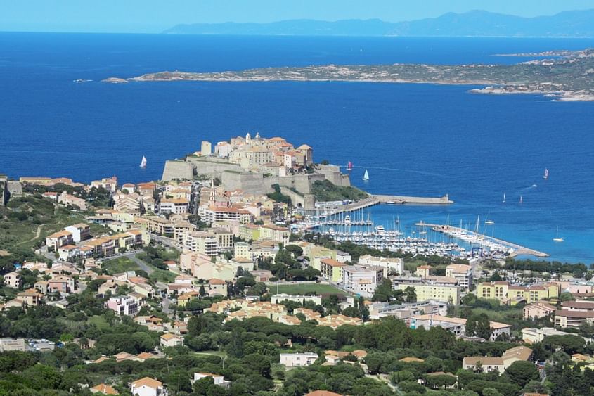 Balade aérienne en Corse : Calvi