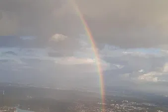 Durch den Regenbogen