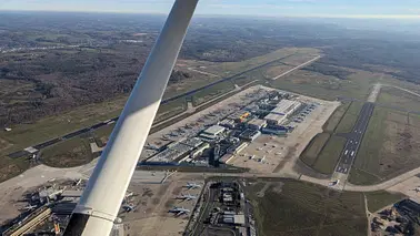 Großer Flughafen, Kleiner Flieger