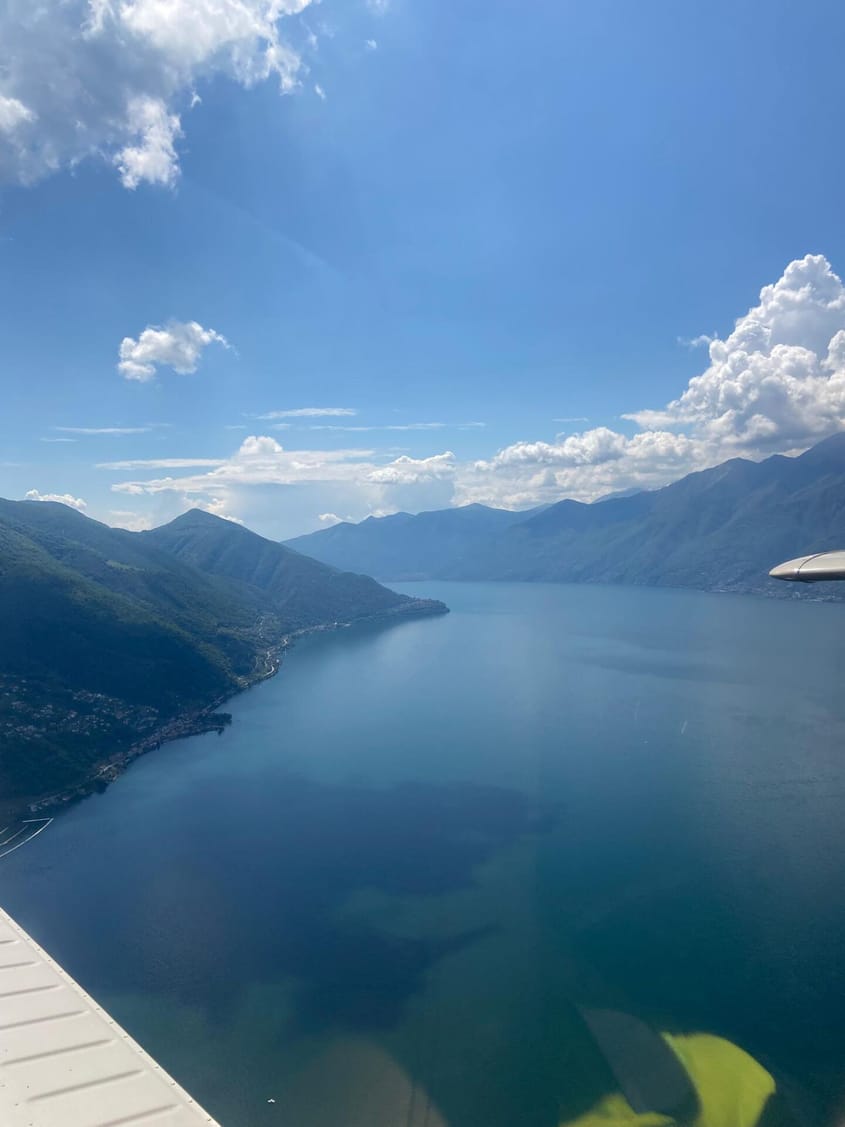 Alpenglühen & Dolce Vita: Ein Flugtag der Superlative
