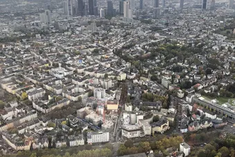 Frankfurt Skyline, Burgen im Taunus, Limes, Munitionslager