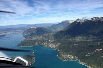 Vol d'excursion : Mont Blanc et lac d'Annecy depuis Besançon