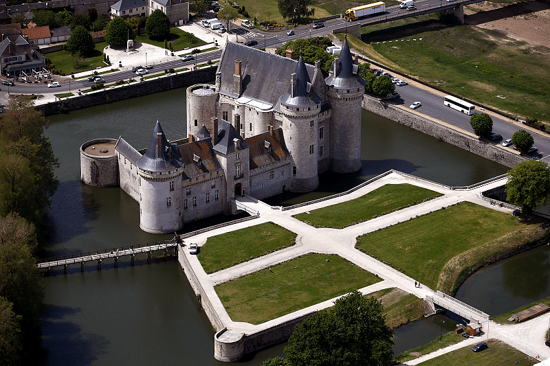 Lamotte-Beuvron – Sully/Loire - Nançay – Mennetou/Cher