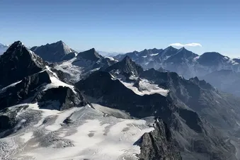 Survol des alpes avec pause midi à Locarno ou Lugano