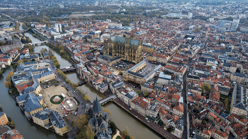 Découverte de Metz et des alentours en hélicoptère | 30 min