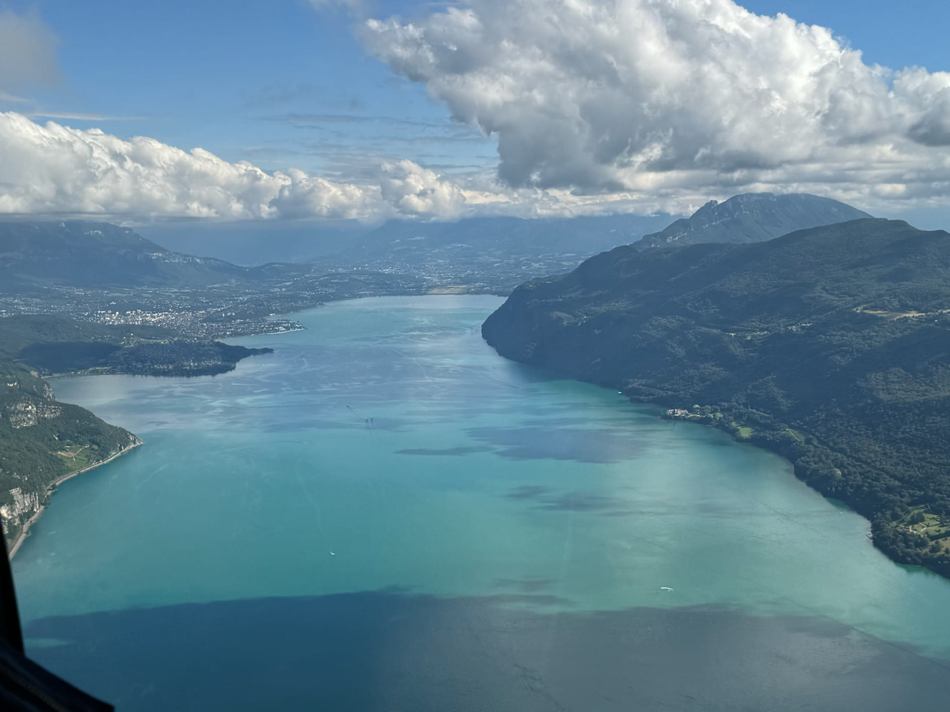 Cap sur Annecy : Envolez-vous vers la Perle des Alpes