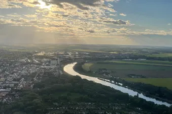 Special - Anpfiff aus der Luft: Stadiontour für Fans