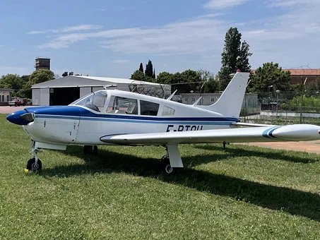 Piper PA28-201 Arrow II