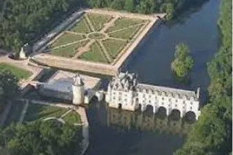 Les Chateaux de La Loire au départ du Mans