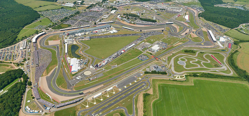 Learn to Fly! Introductory Flight around Silverstone-60 Mins