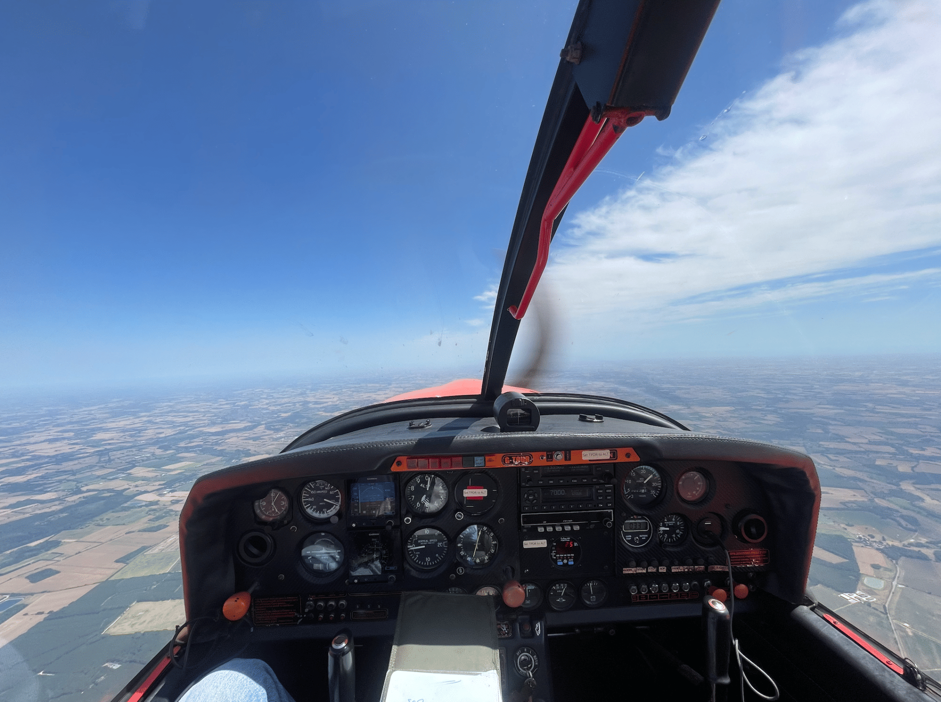Robin R2112