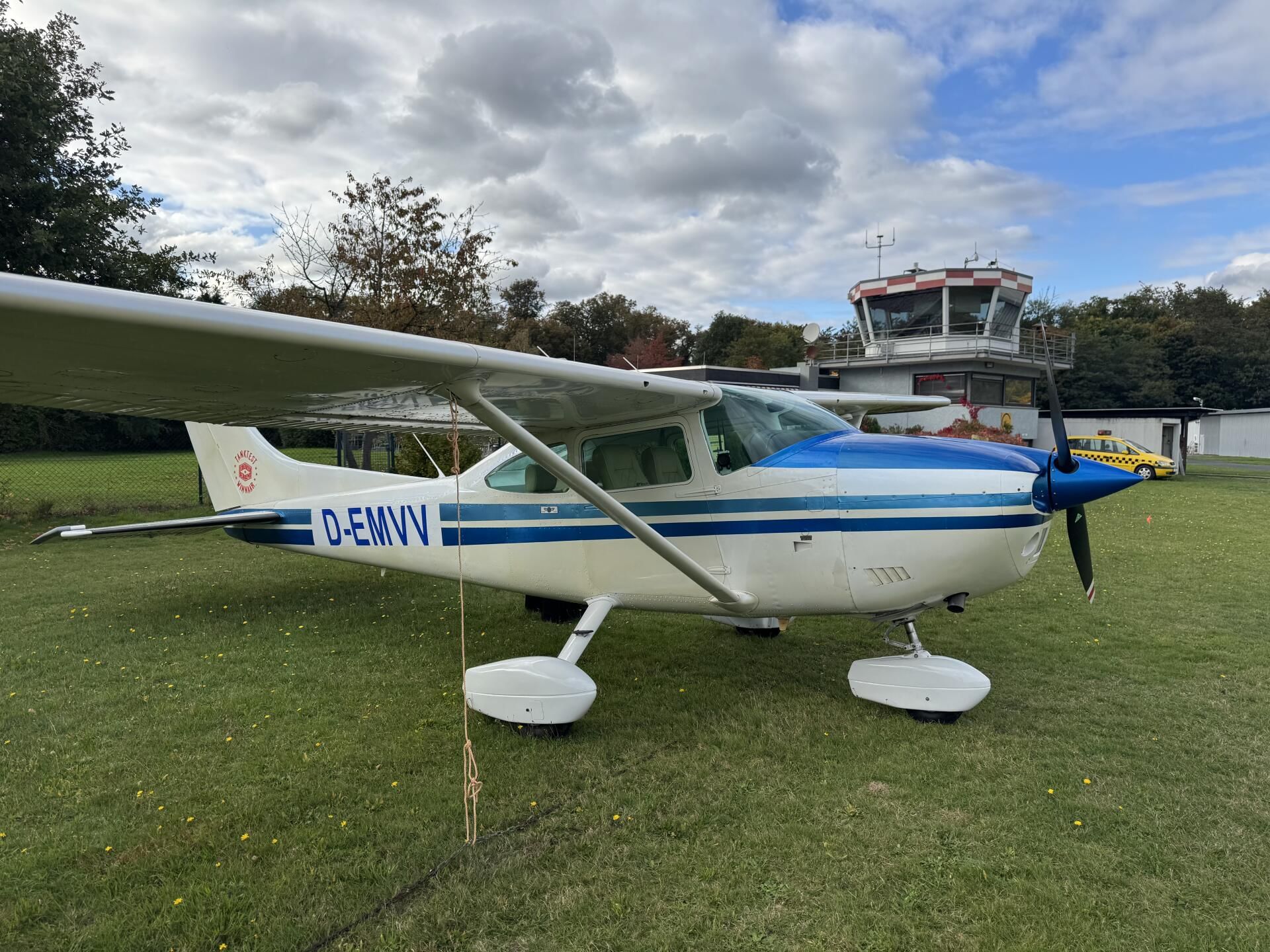 Cessna 182Q PFM3200