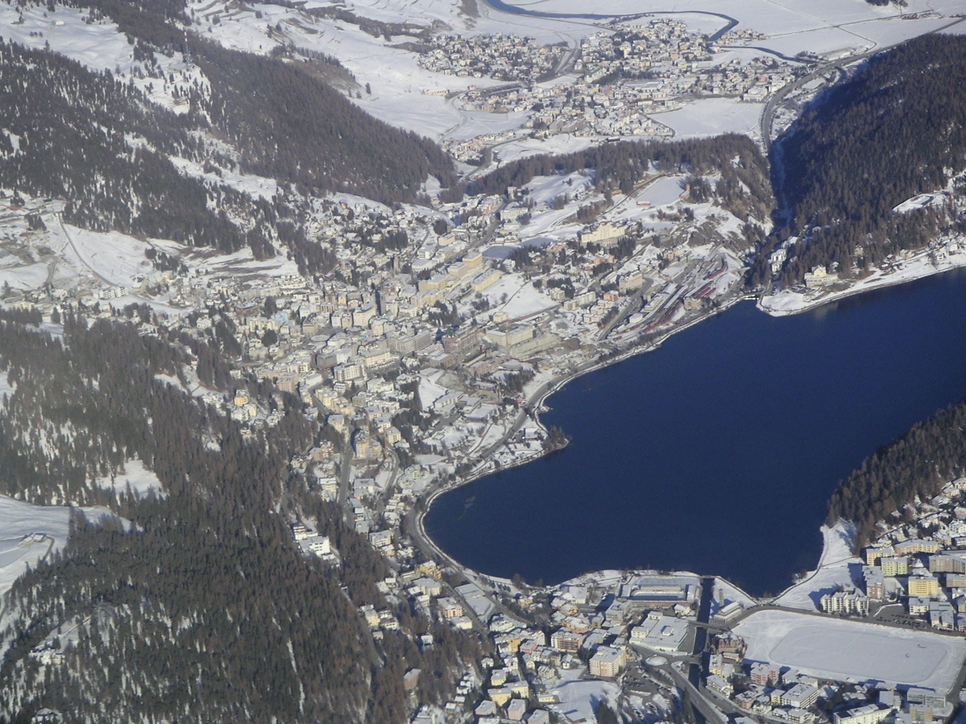 Flug ins schöne Tessin