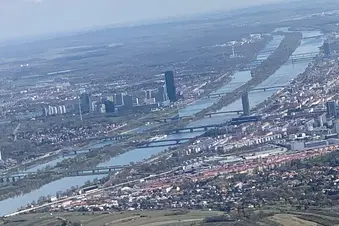 Ausflug nach Krems und zurück über Wien