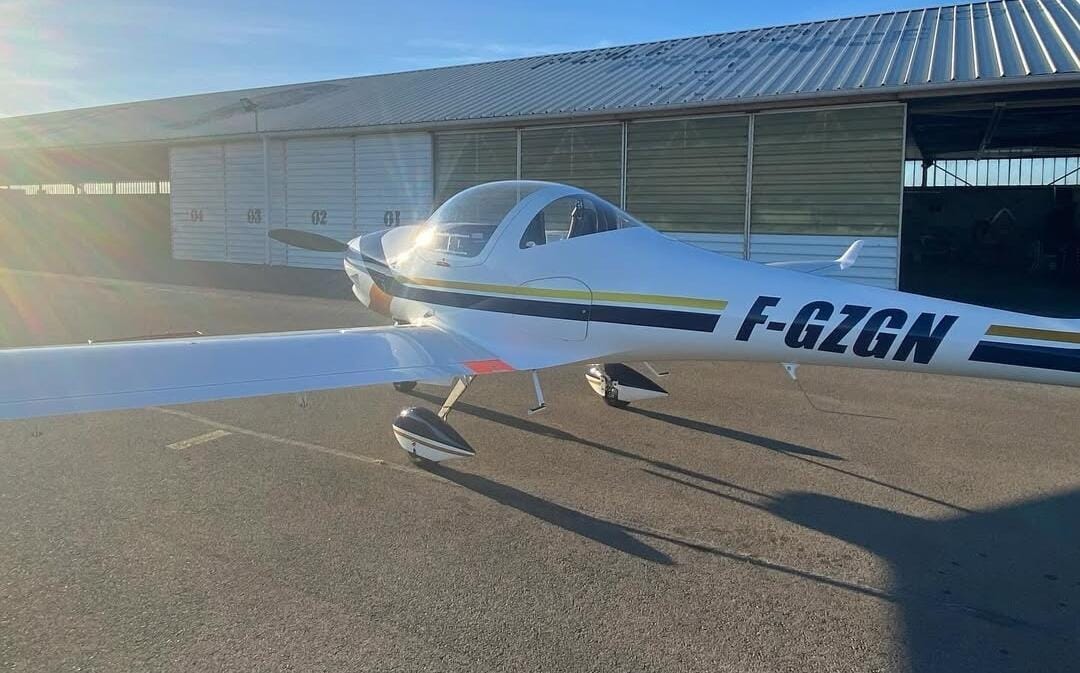 Aquila AT01