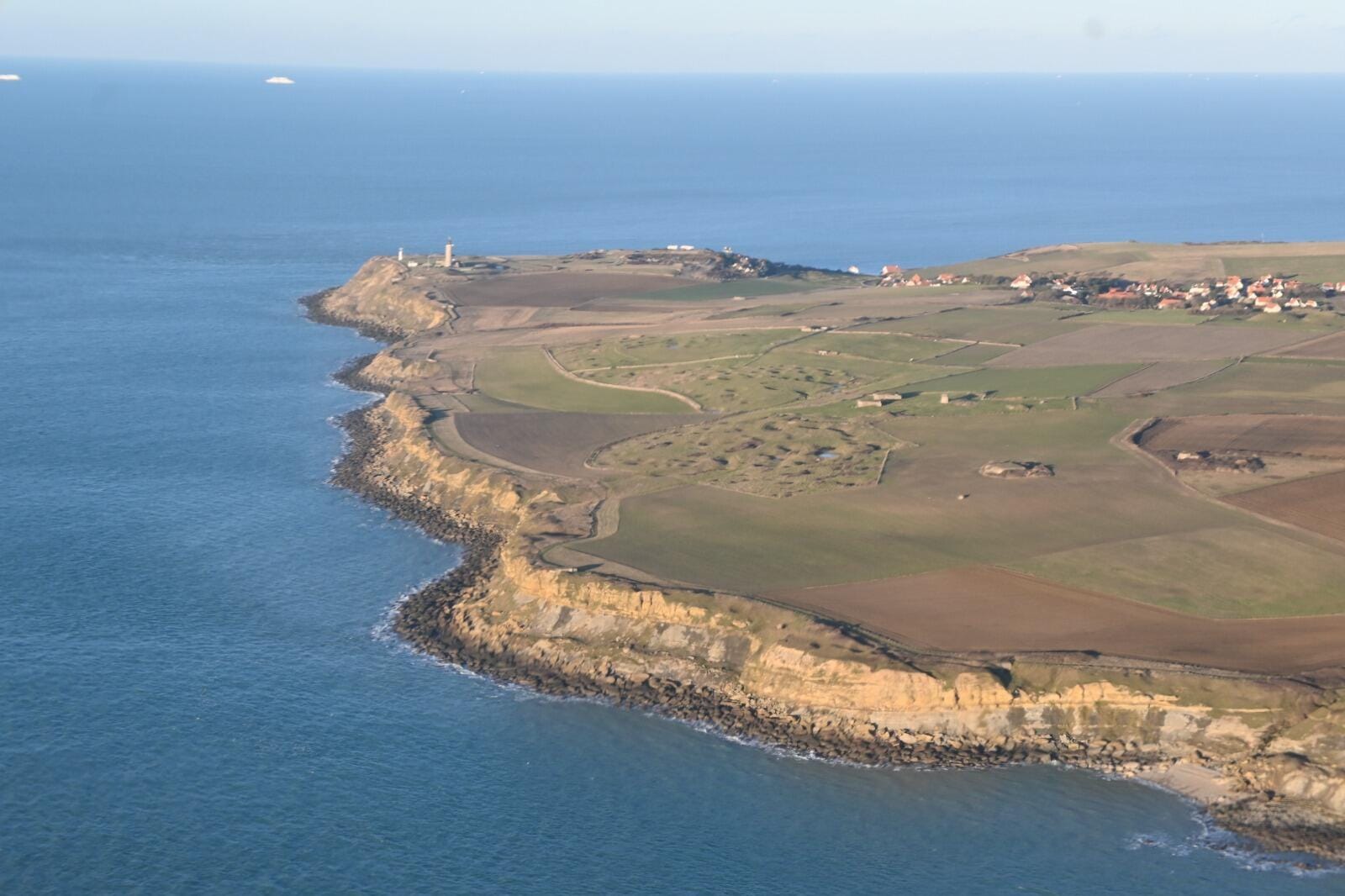 Sightseeing flight over the White cliffs of the Opal coast