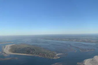 Rundflug entlang aller ostfries. Inseln ab Ney, Juist, Lang.