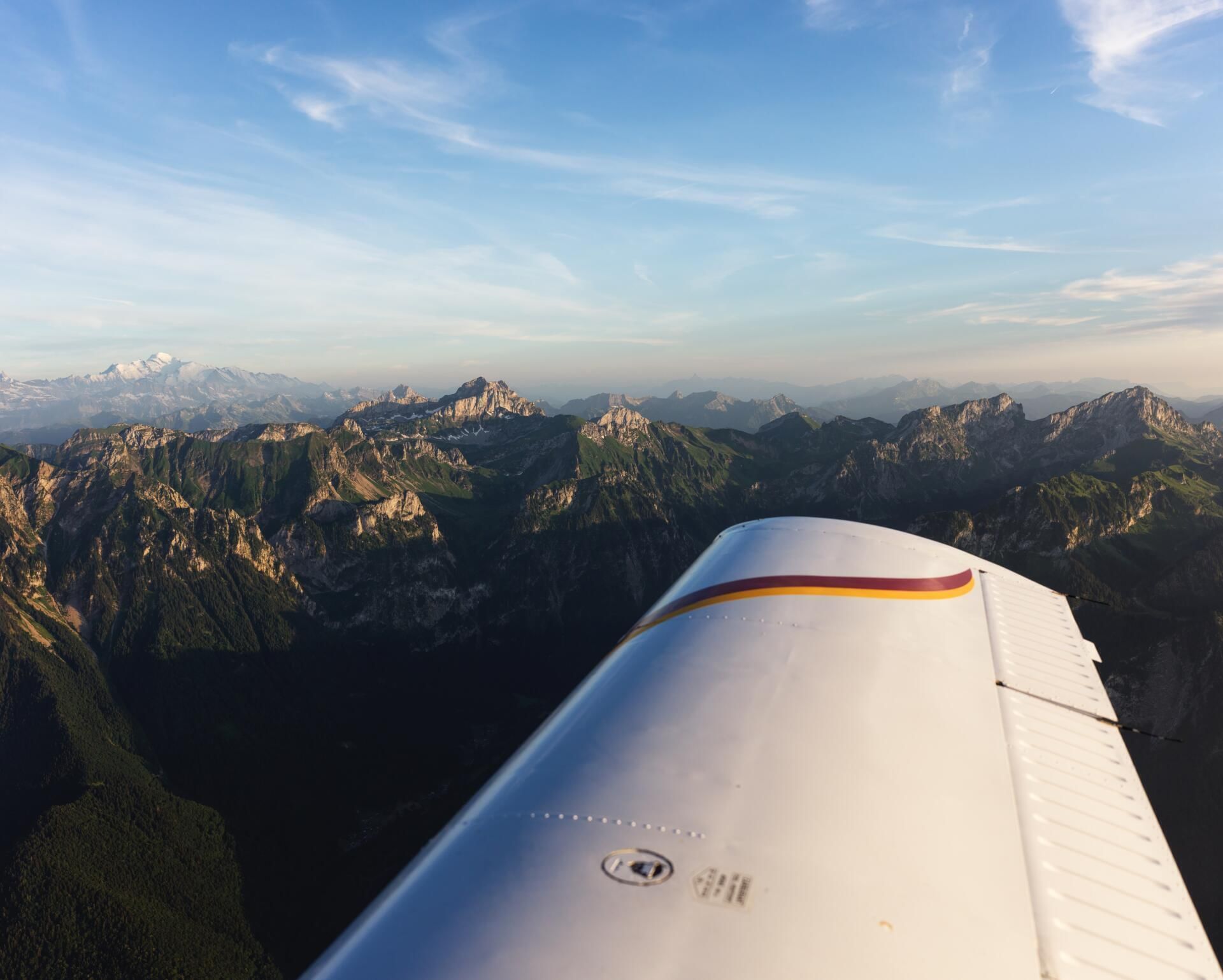Balade aérienne entre Léman et montagnes suisses