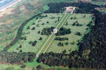 Survol des plages du débarquement 🌊