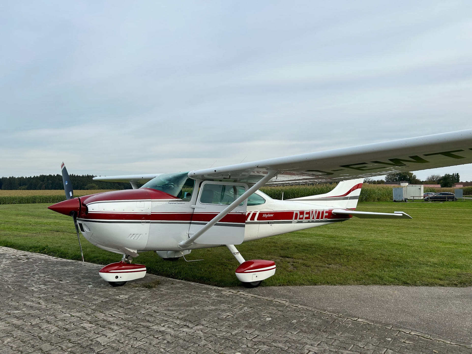 Die Alpen aus der Luft - Seen, Dachstein, Zell, Wendelstein