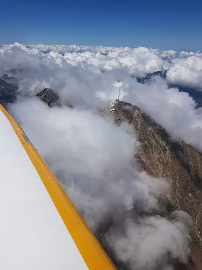 Mythiques Pyrénées et pic d'Aneto 3404m