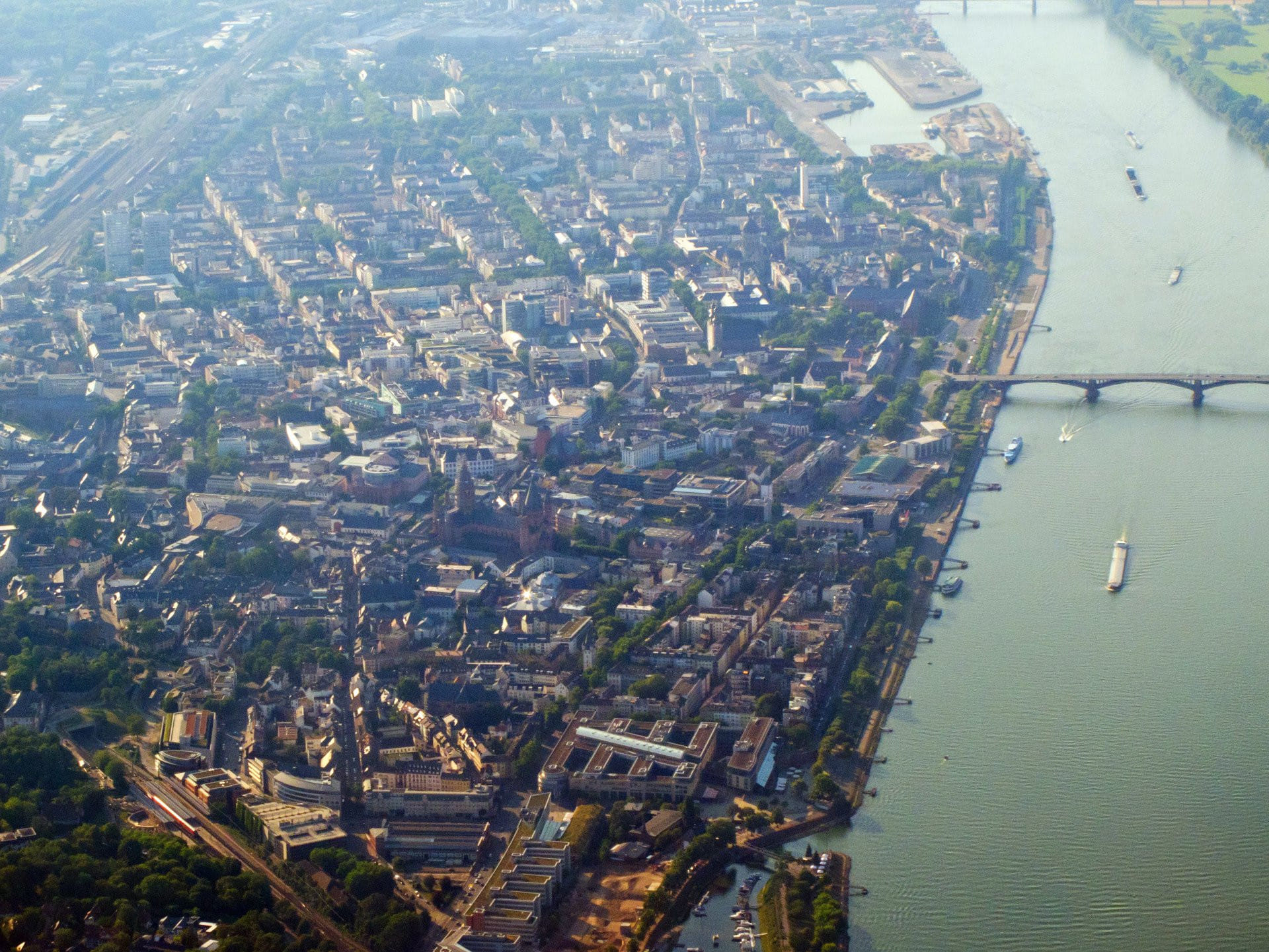 Nördliche Bergstraße und Loreley von oben entdecken