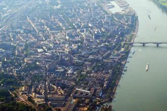 Nördliche Bergstraße und Loreley von oben entdecken