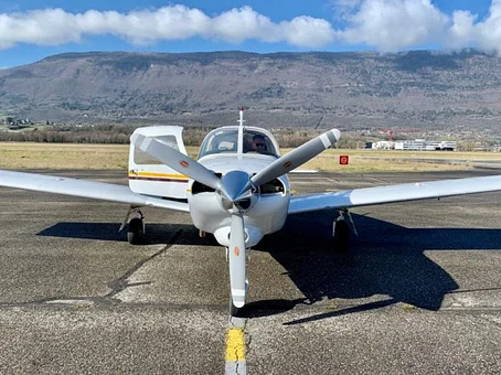 Piper PA28-201 Arrow III