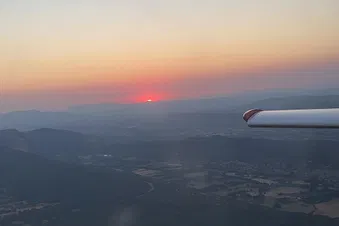 Coucher de soleil en vol