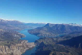 Alpes du Sud, lac de Serre-Ponçon, via lac de Sainte-Croix
