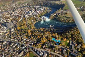 Rheinfall-Panorama: Atemberaubender Rundflug (2 Pax, EUR)