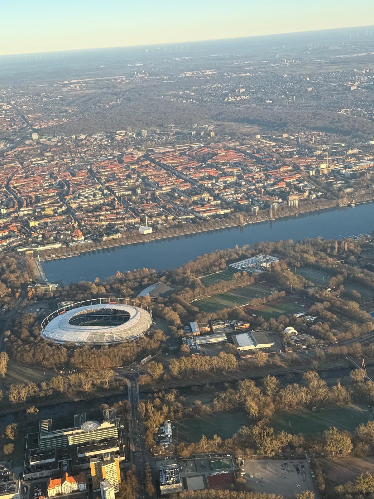 1 Stunde Flug durch die Region
