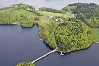 Lac de Vassivière par le Taurion 3 passagers