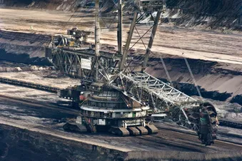 Rundflug - Köln, Dom, Tagebau Garzweiler