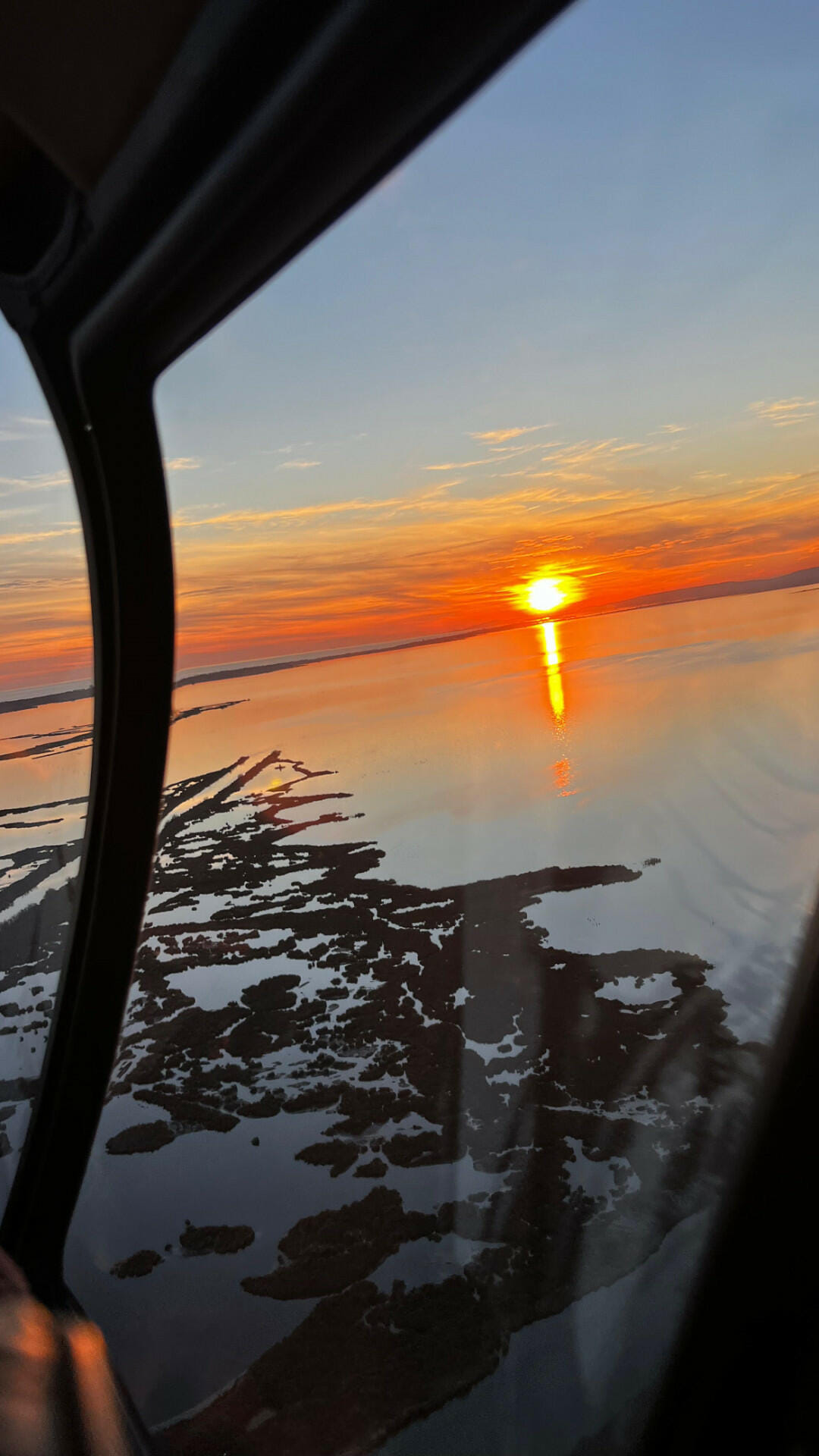 Coucher de soleil au dessus de l’étang de l’or