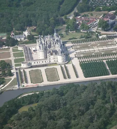 Survol des châteaux de la Loire