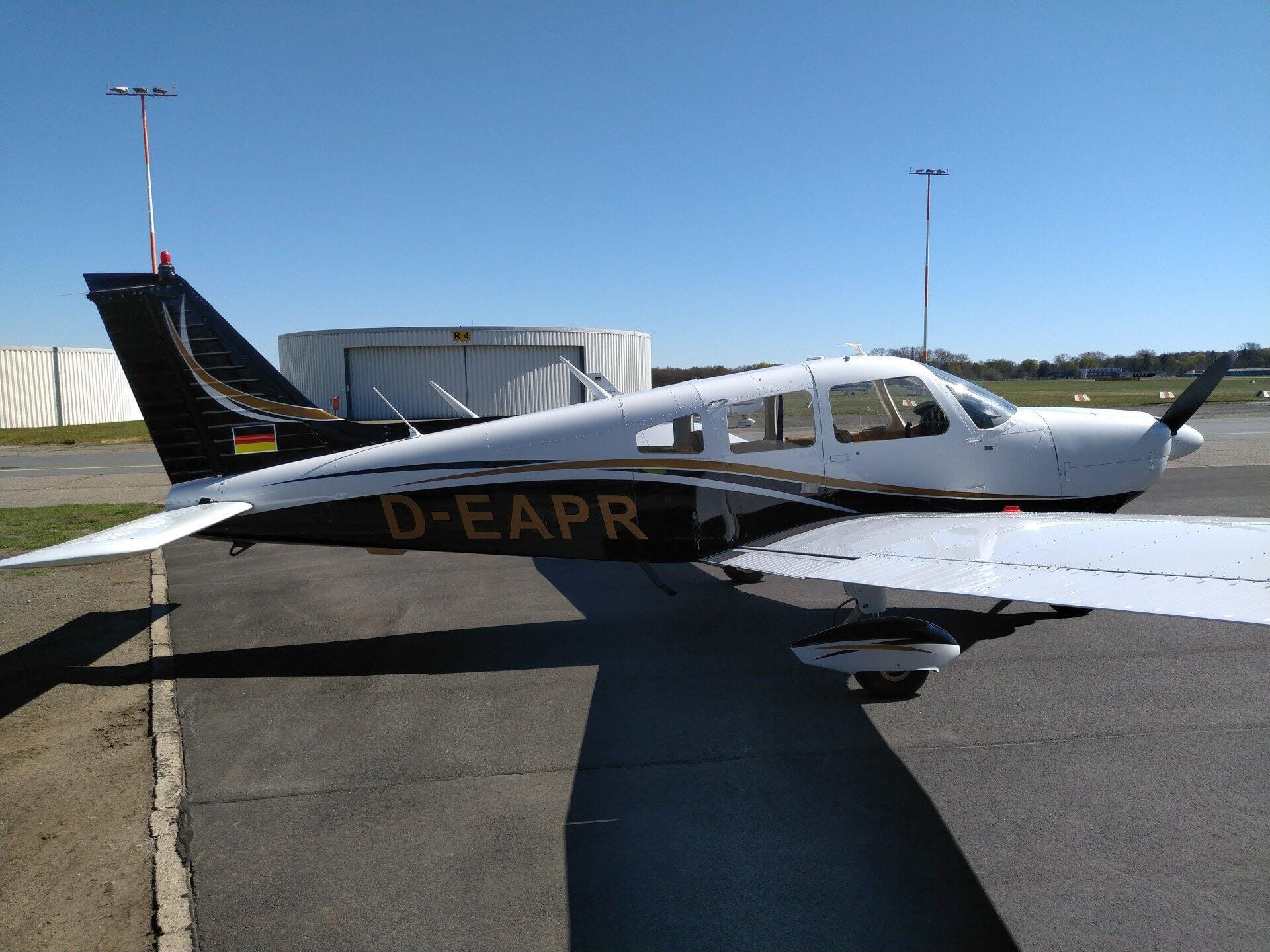 Piper PA-28-181 Archer II
