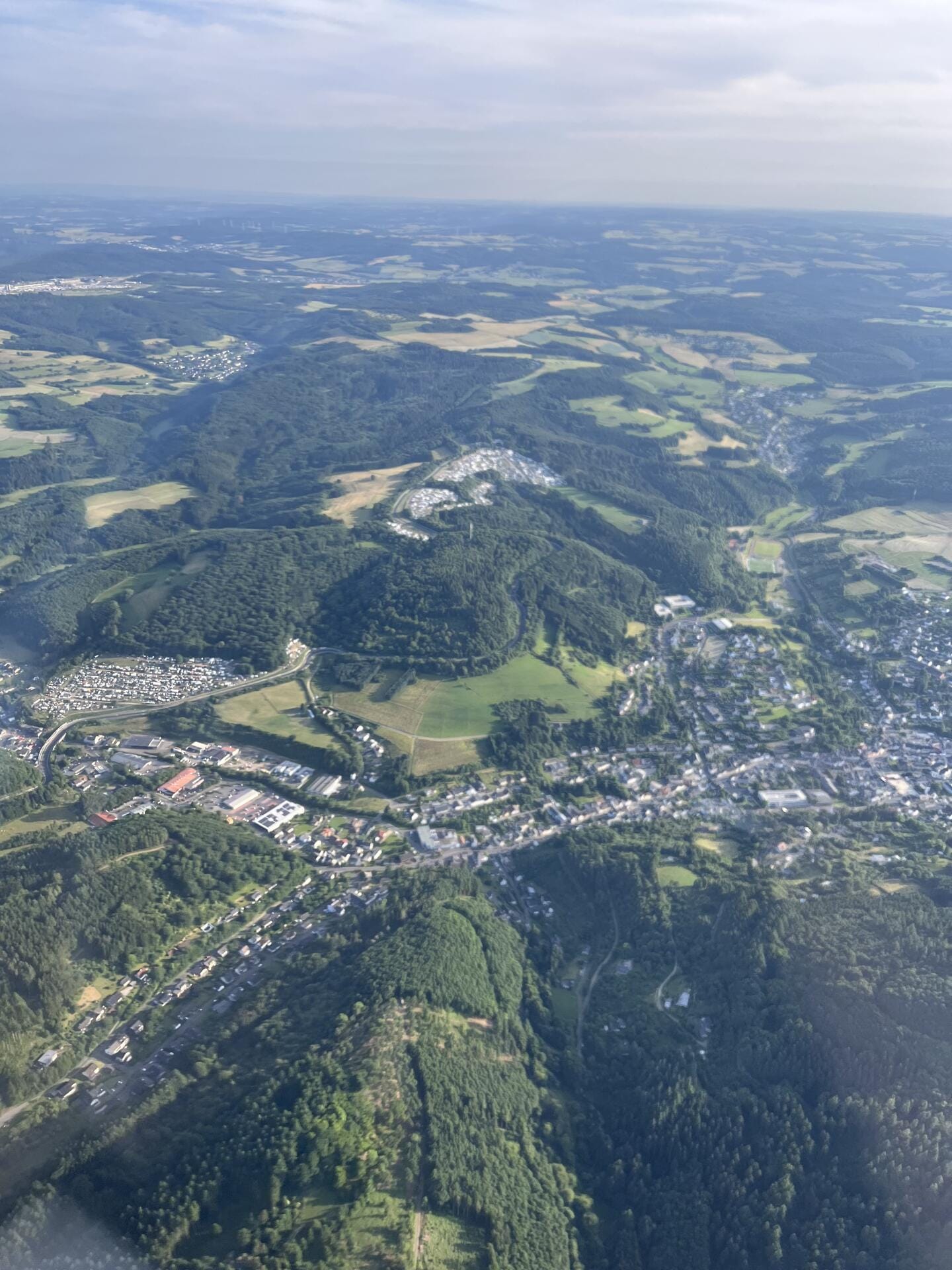 Benzin im Blut? Rundflug zum Nürbrugring und Peterslahr