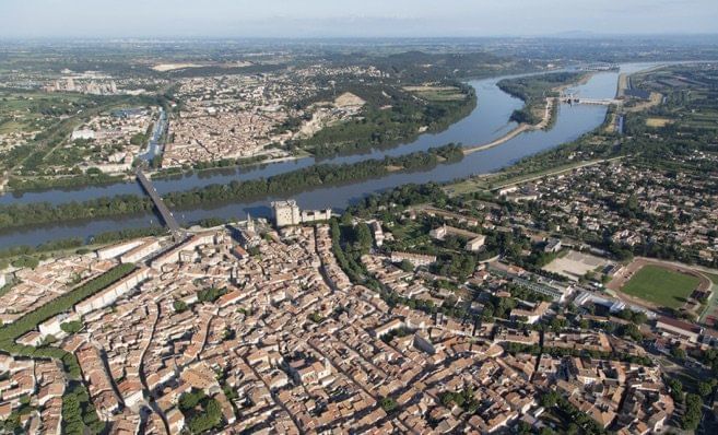 Découverte par les airs des Alpilles et du pont du Gard