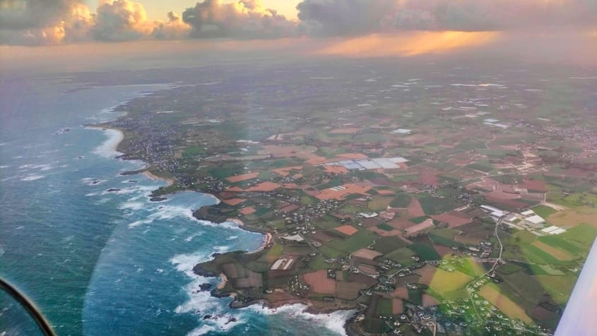 Balade aérienne sur la côte nord bretonne
