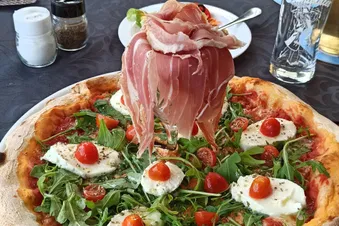 Mit dem Heli ins Restaurant bei Lindau