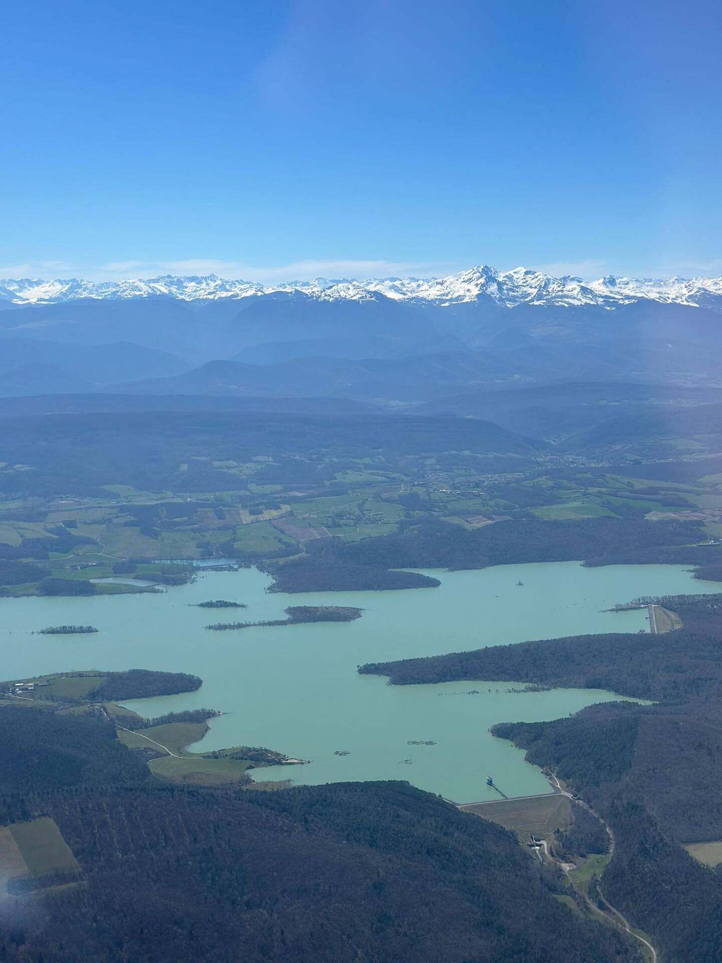 Découvertes de lacs, chateau de Montségur et Pyrénées!