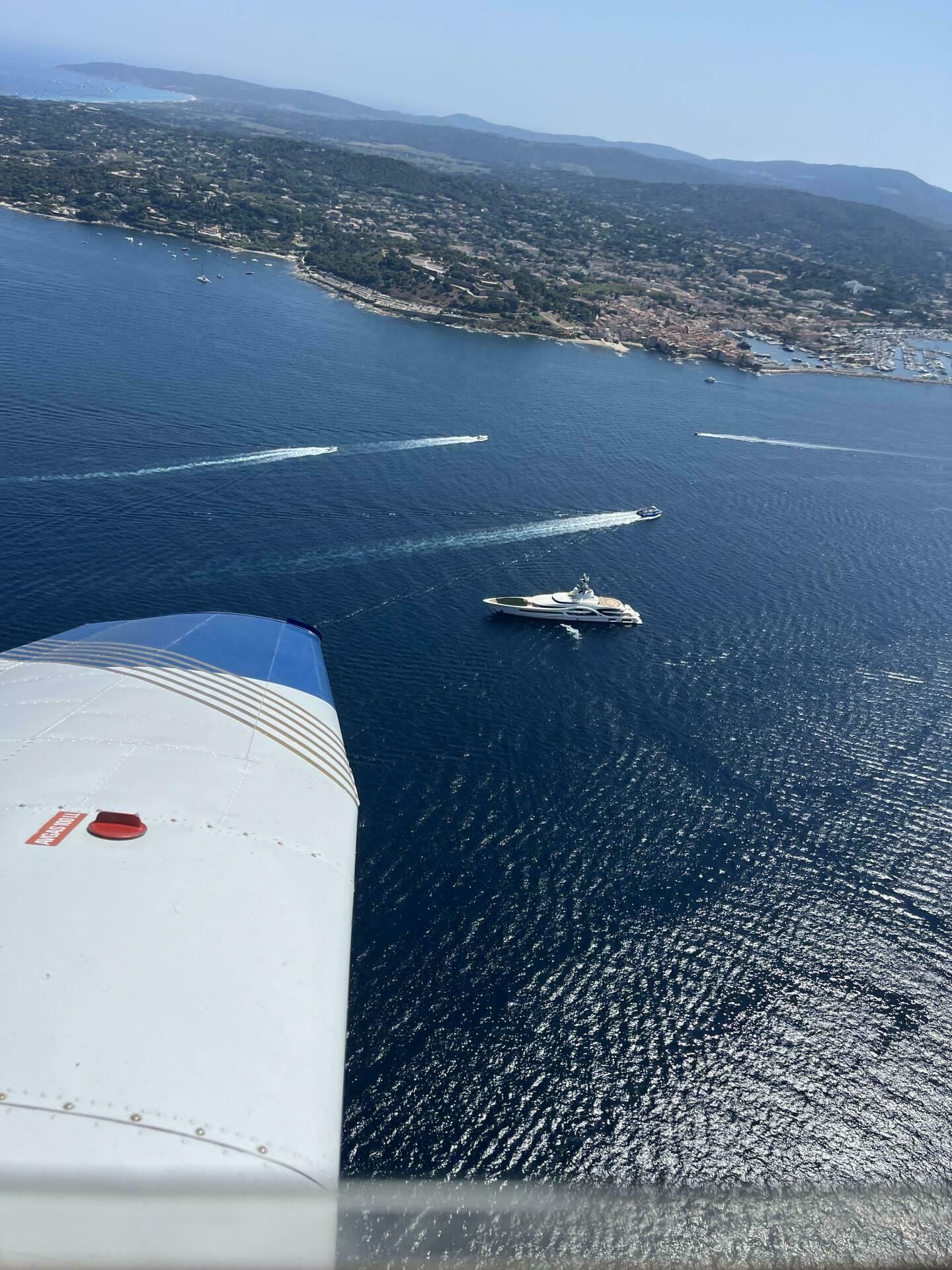 Vol au dessus du golfe de Saint Tropez